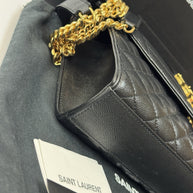 Saint Laurent Envelope Medium gegerbtes Grain De Poudre Leder Schwarz/Gold