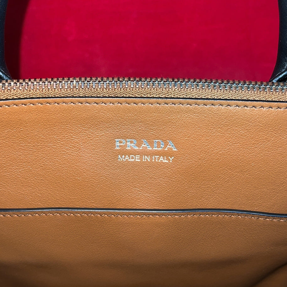 Prada 1BA175 Borsa Lux Two 2 Way Damen Umhängetasche Braun/Schwarz NP. 1.900€!