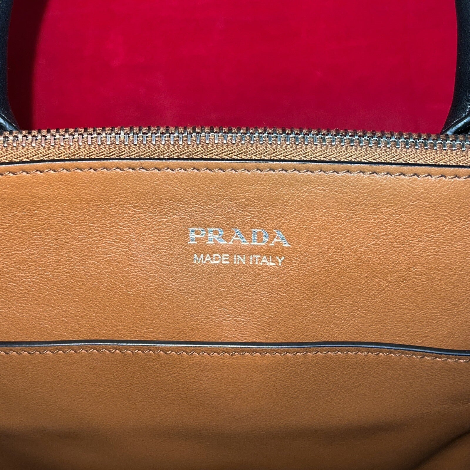 Prada 1BA175 Borsa Lux Two 2 Way Damen Umhängetasche Braun/Schwarz NP. 1.900€!