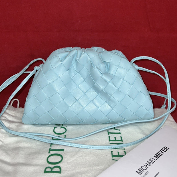 Bottega Veneta Teen Pouch Pale Blue Babyblau Damen Umhängetasche 2023