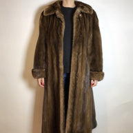 Wunderschöner langer Nerzmantel braun CANADA MAJESTIC MINK Gr. 40/42 Damen