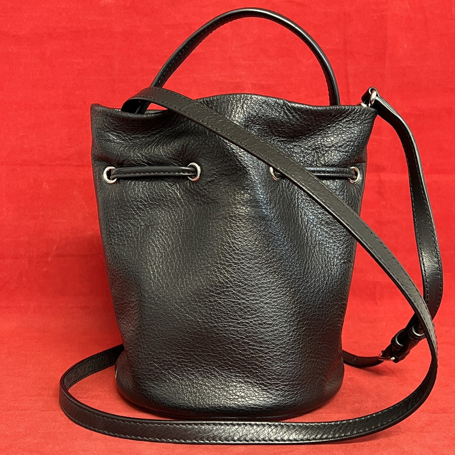 Balenciaga WheelXS Bucket Bag kleine Umhängetasche Leder Schwarz