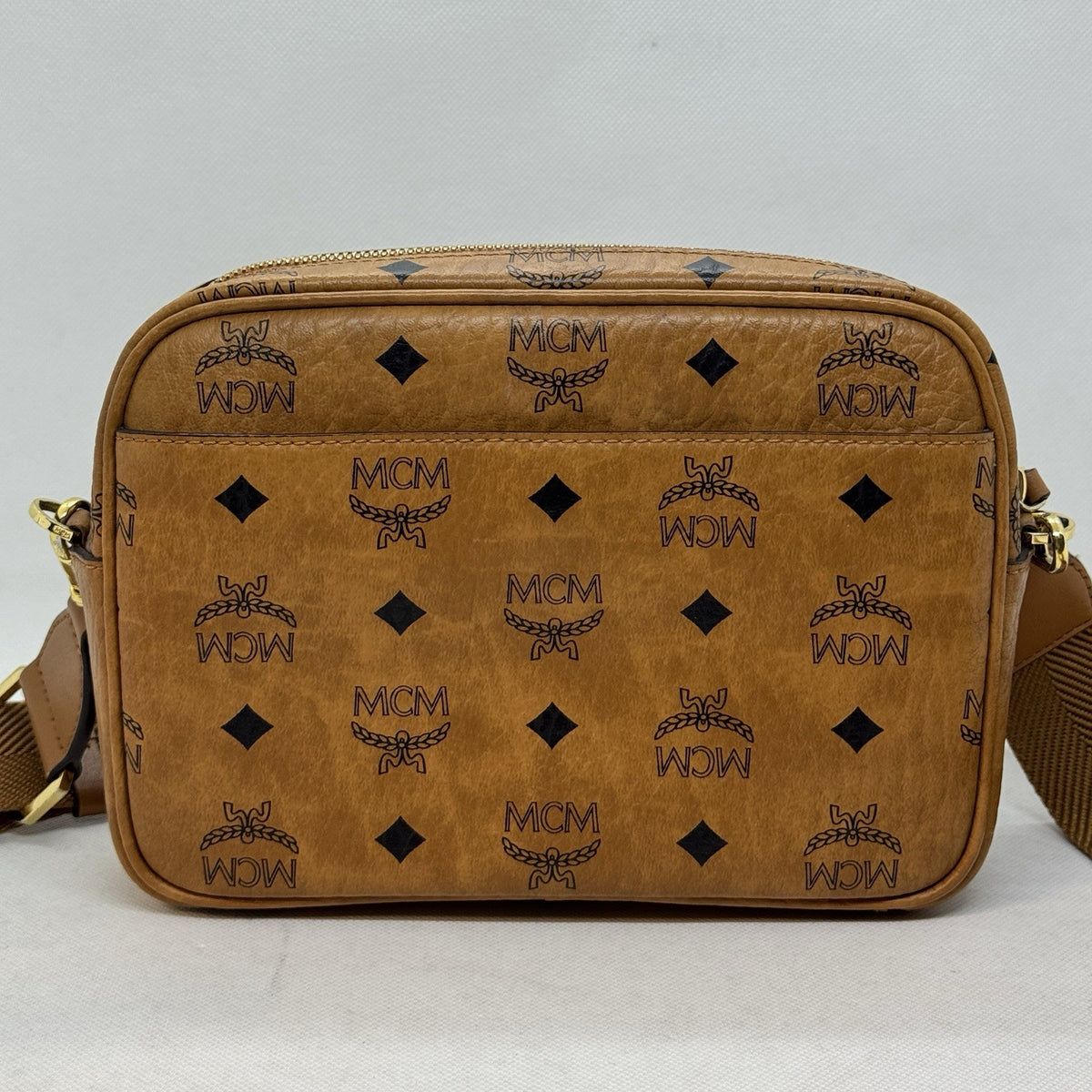 MCM Aren Umhängetasche Cognac Visetos
