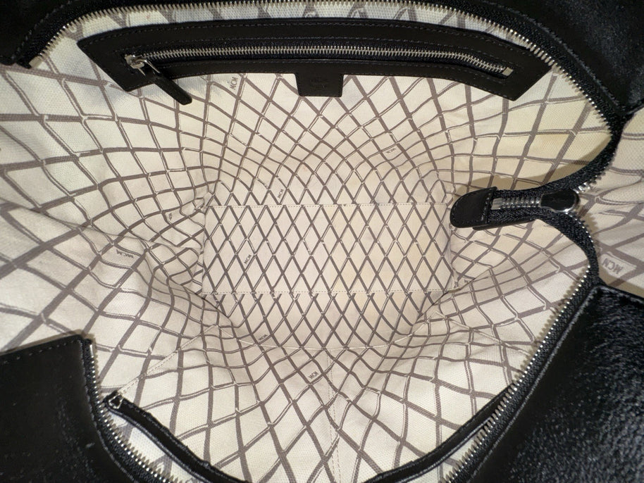 MCM Toni Medium Shopper mit Reissverschluss in Visetos Schwarz mit Rechnung