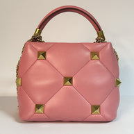 Valentino Garavani Rockstud kleine Umhängetasche Roman Stud Rosa & Gold