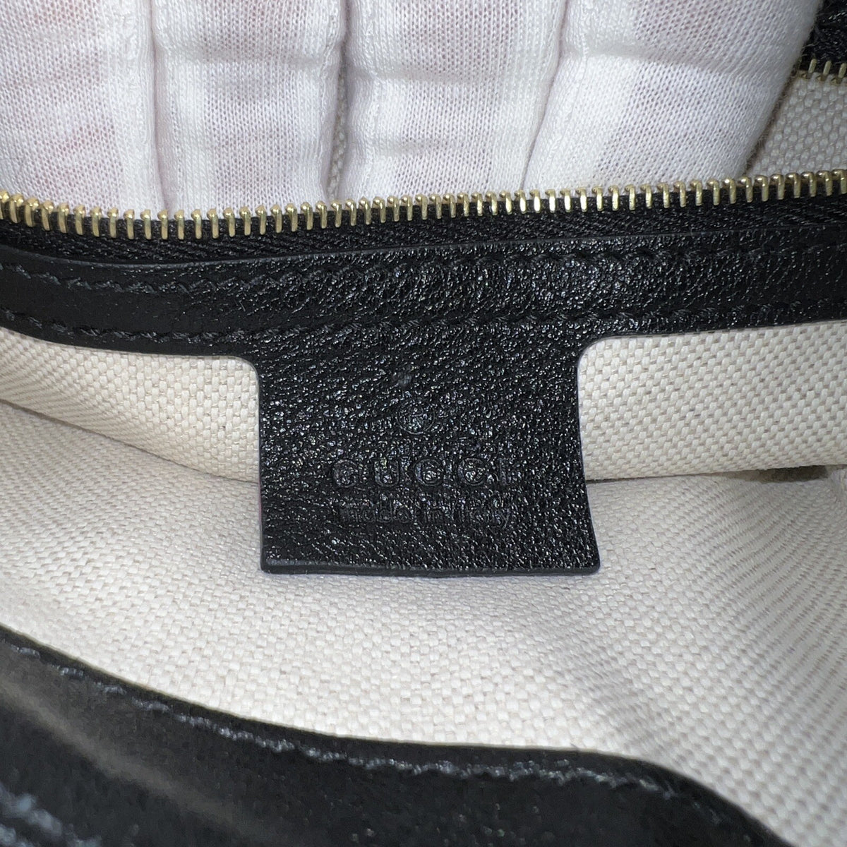 Gucci small GG Hobo Shoulder Bag Leather Black/Gold kleine Umhängetasche Schwarz