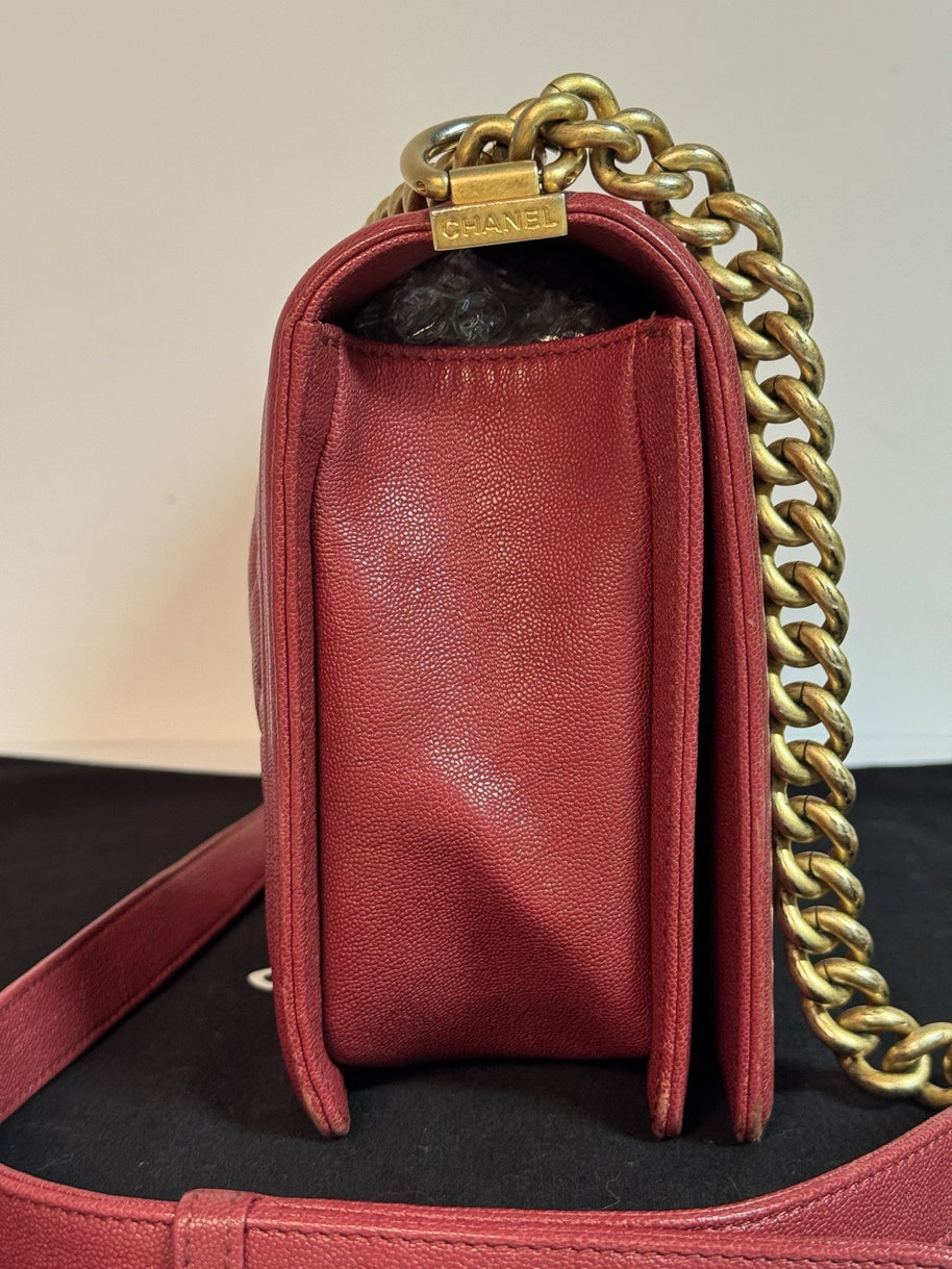 Chanel Boy Medium Flap Bag Caviar Burgunderrot & antique Gold Umhängetasche 2018