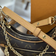 Louis Vuitton M81098 Loop PM Monogram Umhängetasche