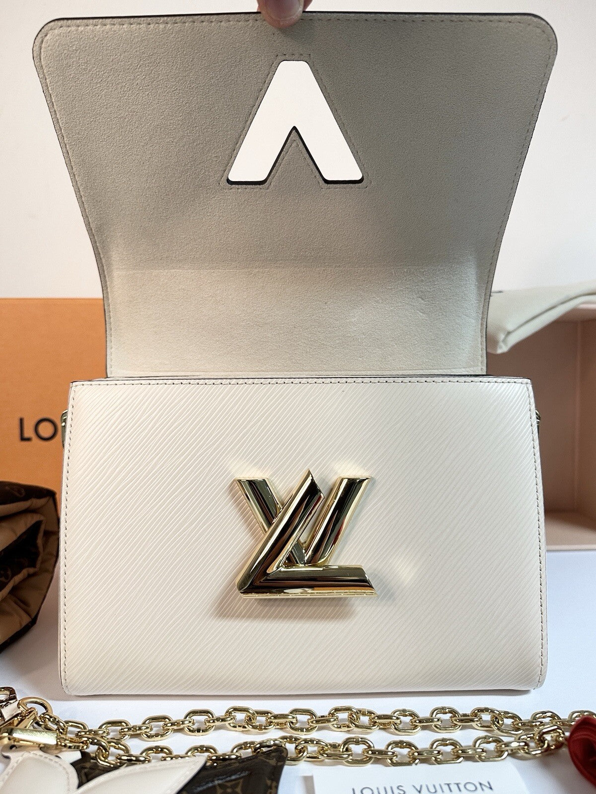 Louis Vuitton Twist MM Pillow ST Creme Epi Leder Original Rechnung Top Zustand