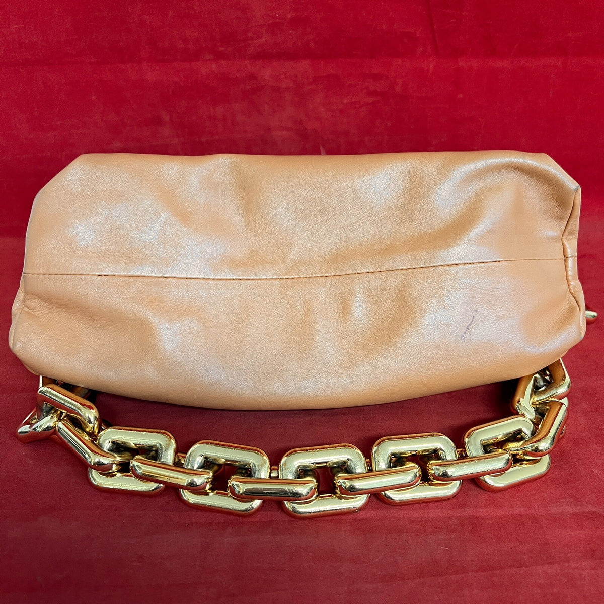 Bottega Veneta Pouch Gold Chain Kalbsleder Teak, Beige, Braun