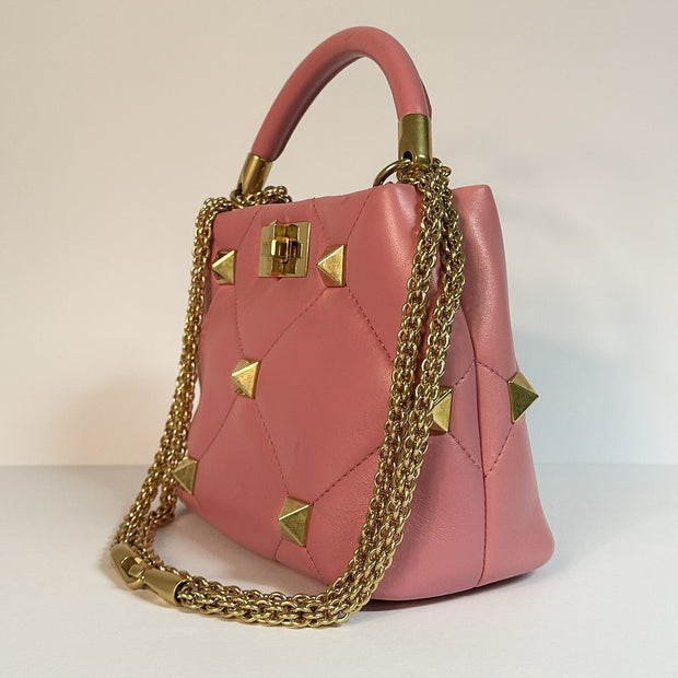 Valentino Garavani Rockstud kleine Umhängetasche Roman Stud Rosa & Gold