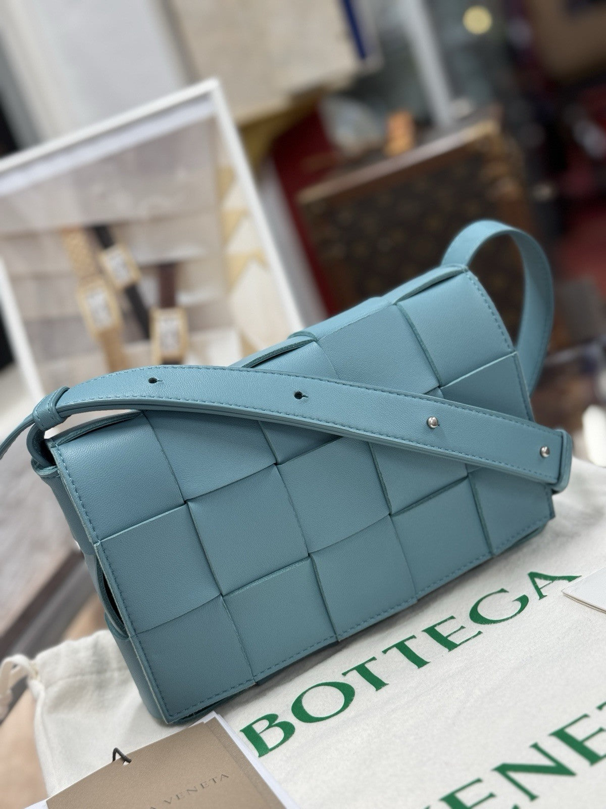 Bottega Veneta Cassette Intreccio Leder Linoleum Türkis Blau