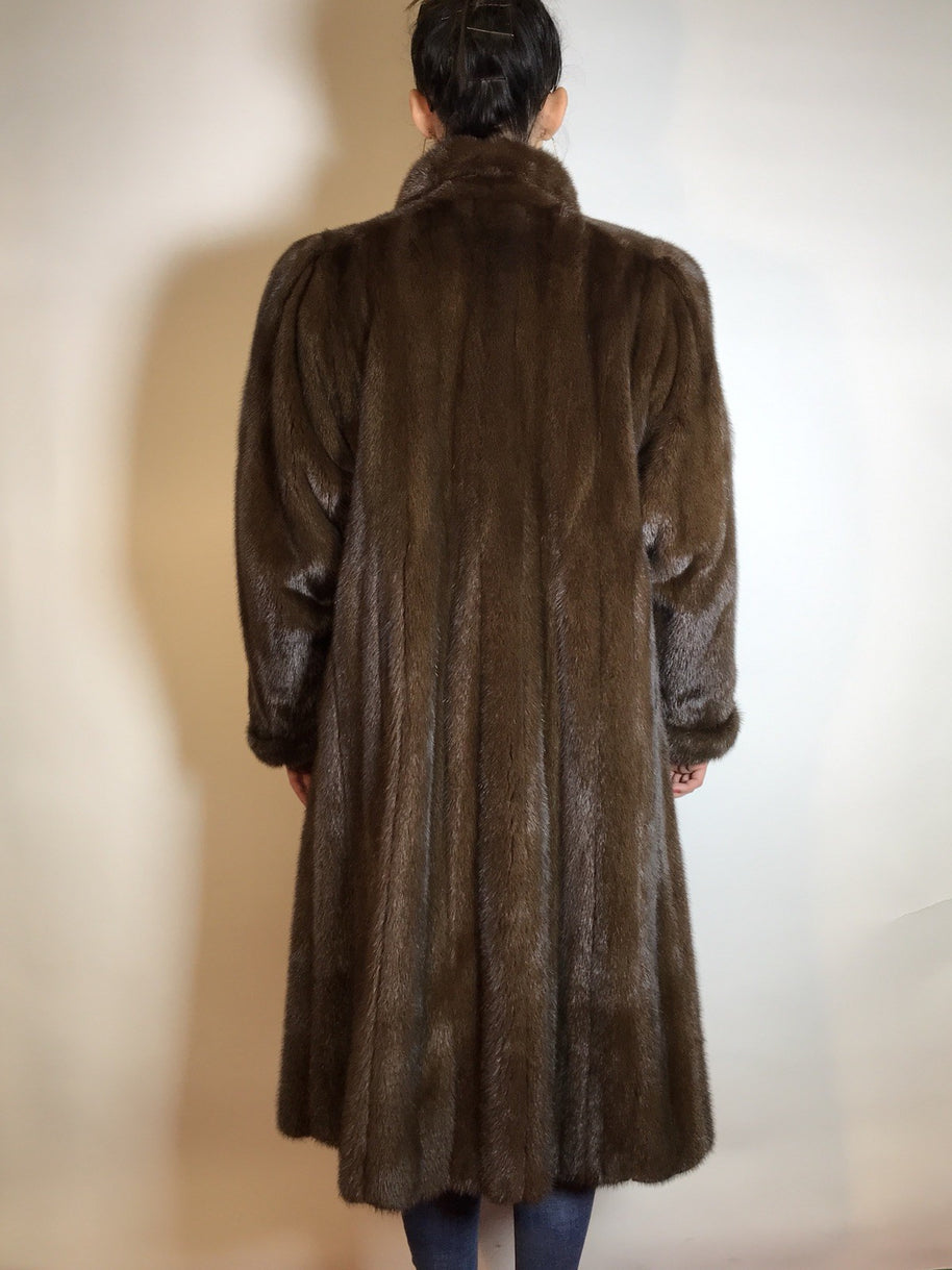 Wunderschöner langer Nerzmantel Original SAGA MINK Nerz braun Gr. 38/40 Damen