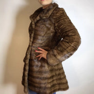 Lange Nerzjacke naturbraun Querschnitt, Exklusiv vom Kürschner Gr. 34/36 Damen