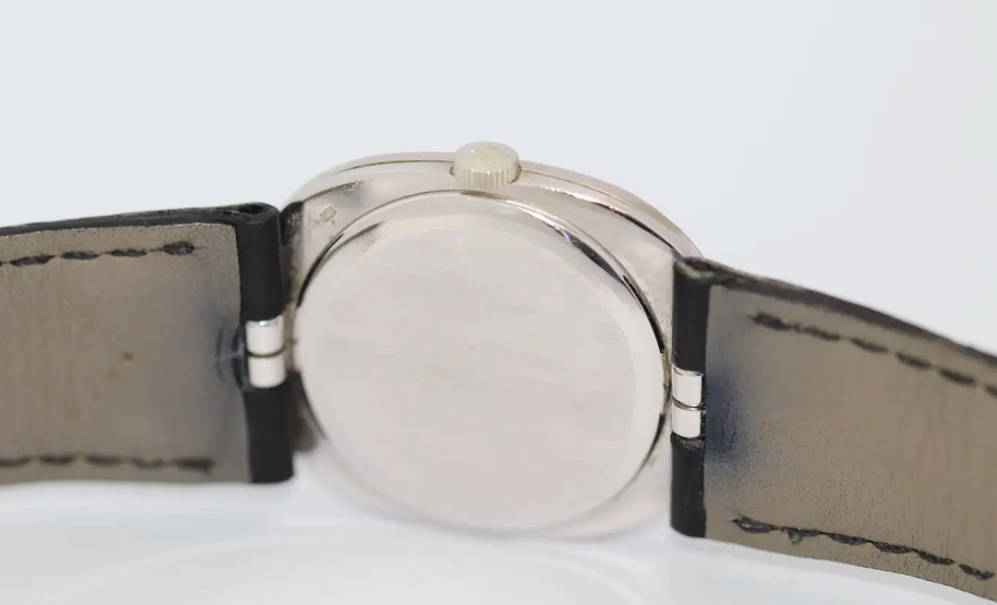 Patek Philippe Golden Ellipse d’Or Ref. 3848 Weißgold Blaues Zifferblatt 1970er