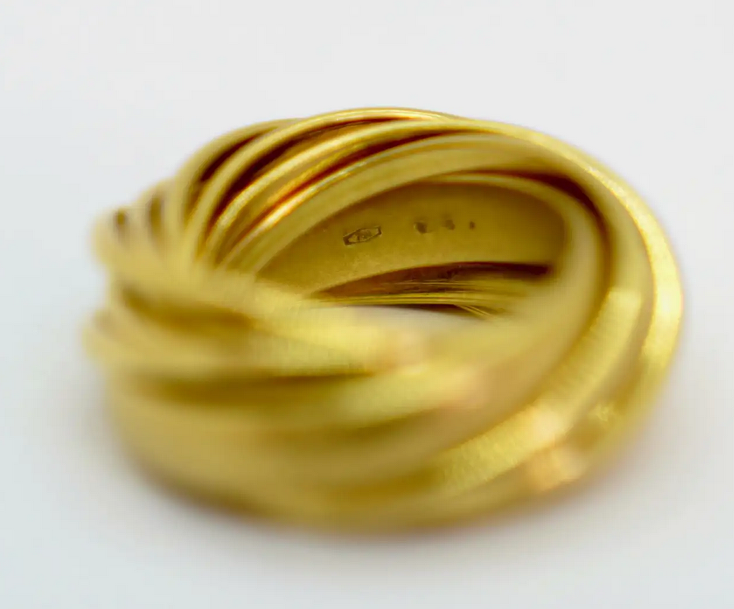 Pomellato Trinity Ring aus 18K Gelbgold – 11 verschlungene Ringe, Größe 54