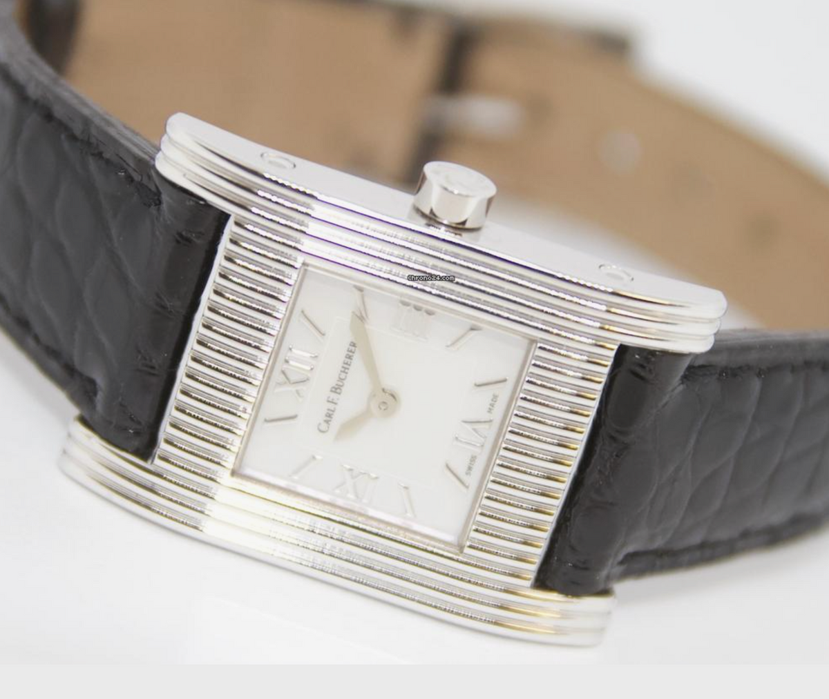 Carl F. Bucherer Pathos 18 Karat Weißgold Damenuhr Ref. 125-004