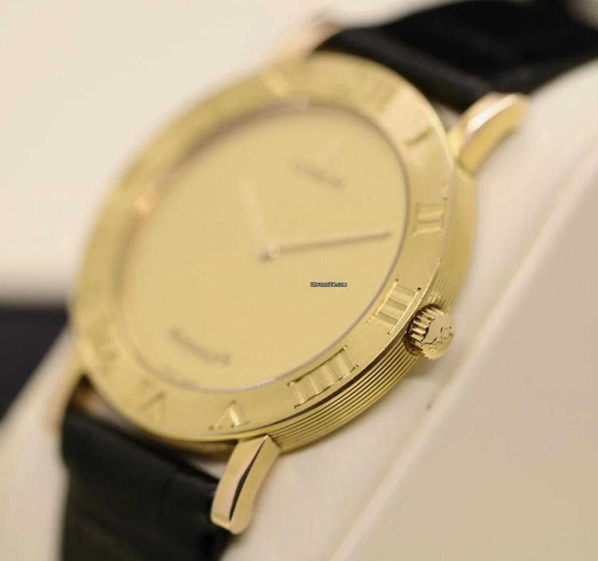 Corum Romvlvs Romulus 18K Gold 35mm Referenz 50.701.56