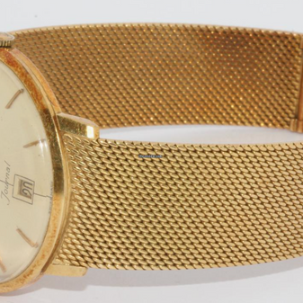 Corum Journal Vintage Armbanduhr 18 Karat Gold Automatic ESZEHA