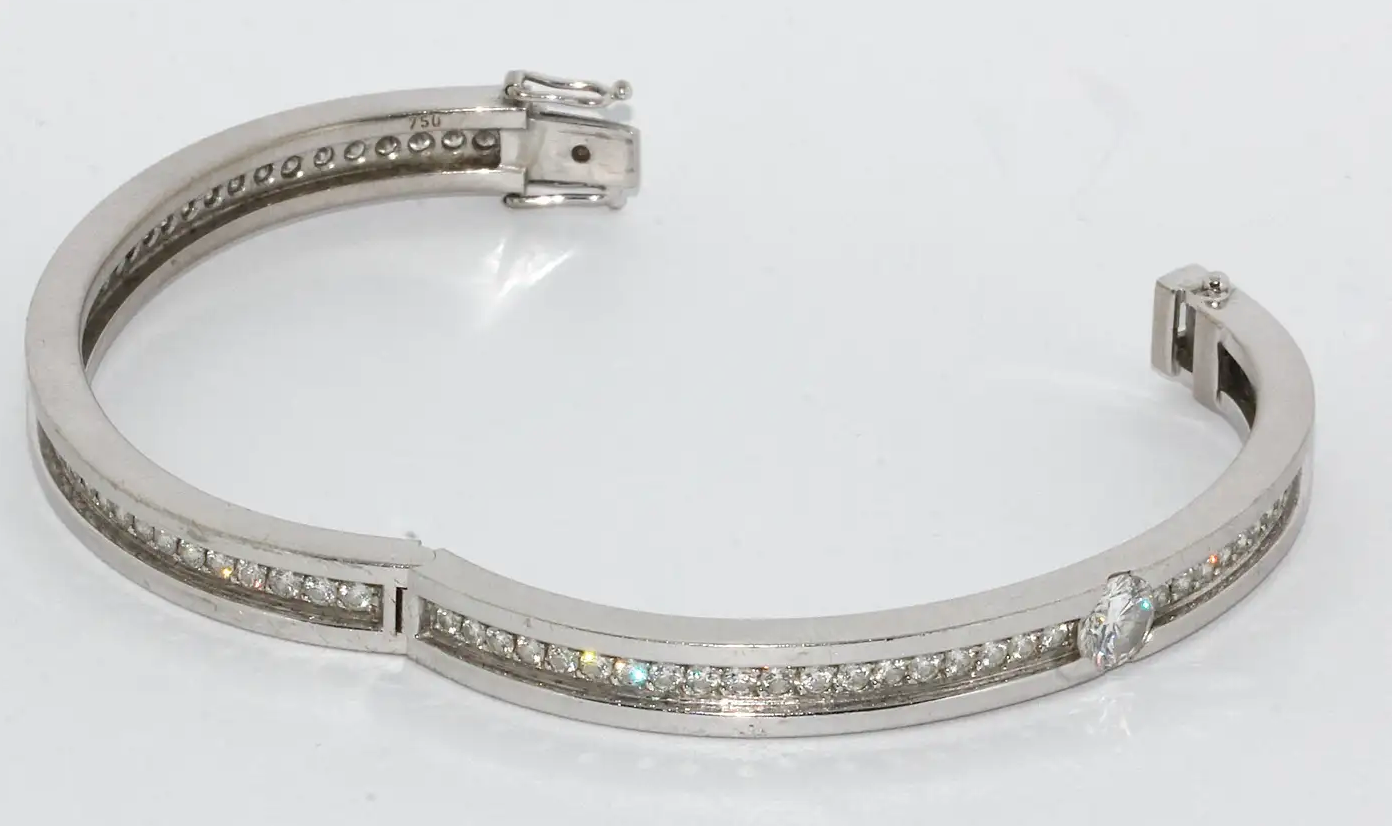 Willer Diamant Armreif aus 18K Weißgold mit Solitär & Brillanten
