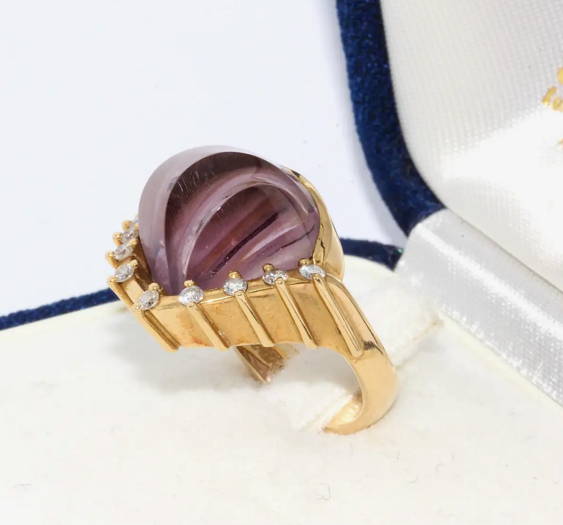 Cadeaux Ring aus 18K Gelbgold mit Amethyst als Muschel & Diamanten