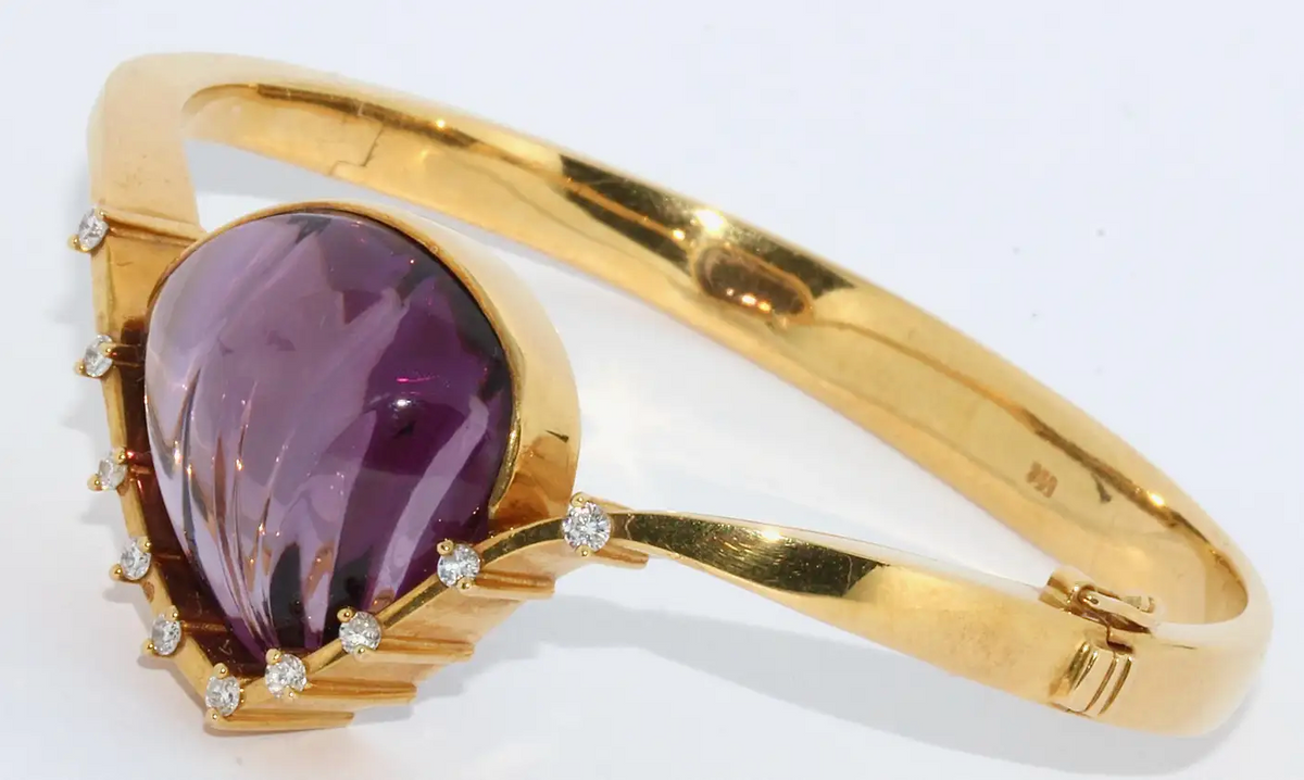 Cadeaux Armreif aus 18K Gelbgold mit Amethyst als Muschel & Diamanten