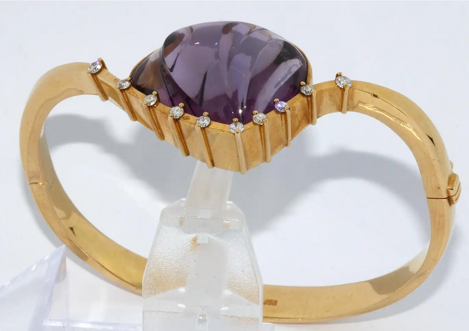 Cadeaux Armreif aus 18K Gelbgold mit Amethyst als Muschel & Diamanten