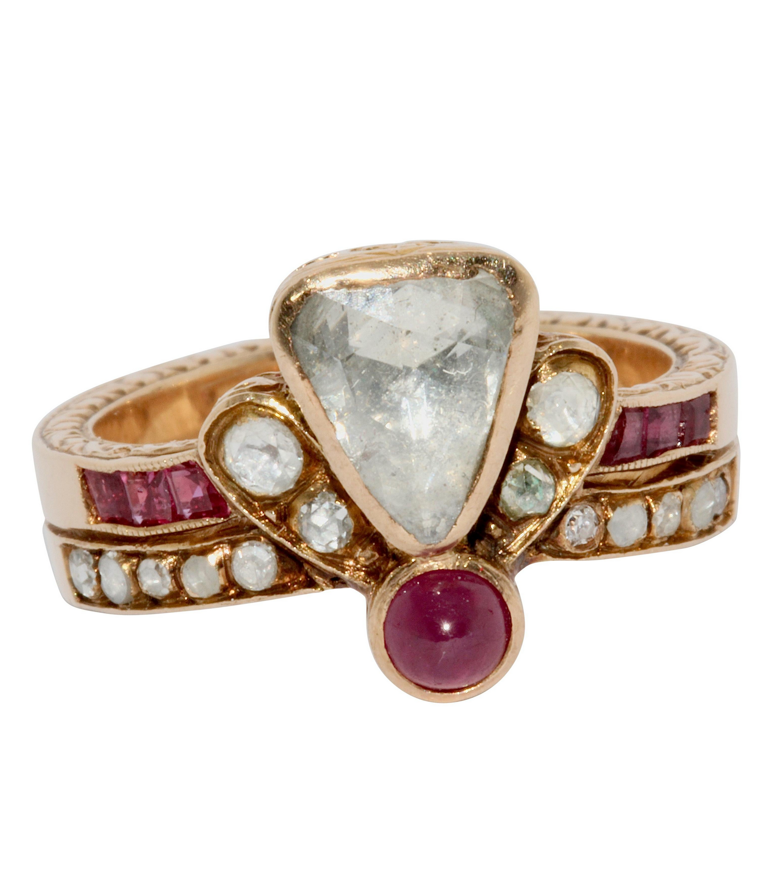 Antiker Goldring mit Rosenschliff-Diamant & Rubinen – Viktorianisch, 19. Jh.