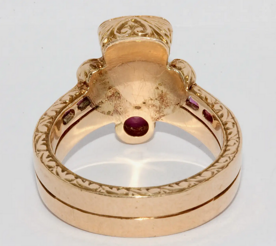 Antiker Goldring mit Rosenschliff-Diamant & Rubinen – Viktorianisch, 19. Jh.