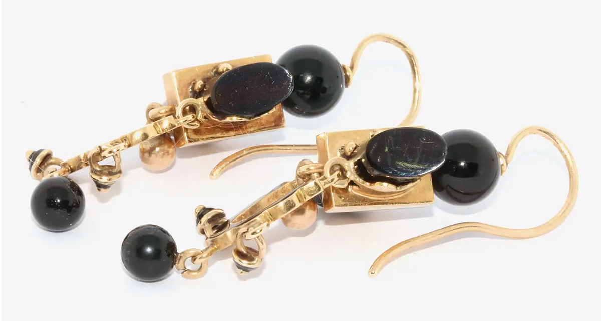 Antike Onyx-Ohrringe aus Gold mit schwarzem Emaille – Viktorianisch