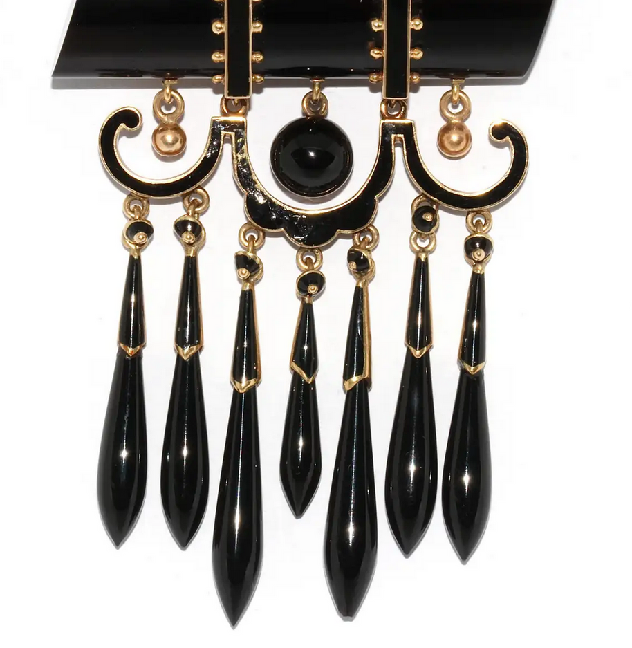 Antiker großer Onyx-Anhänger aus Gold mit schwarzem Emaille – Viktorianisch