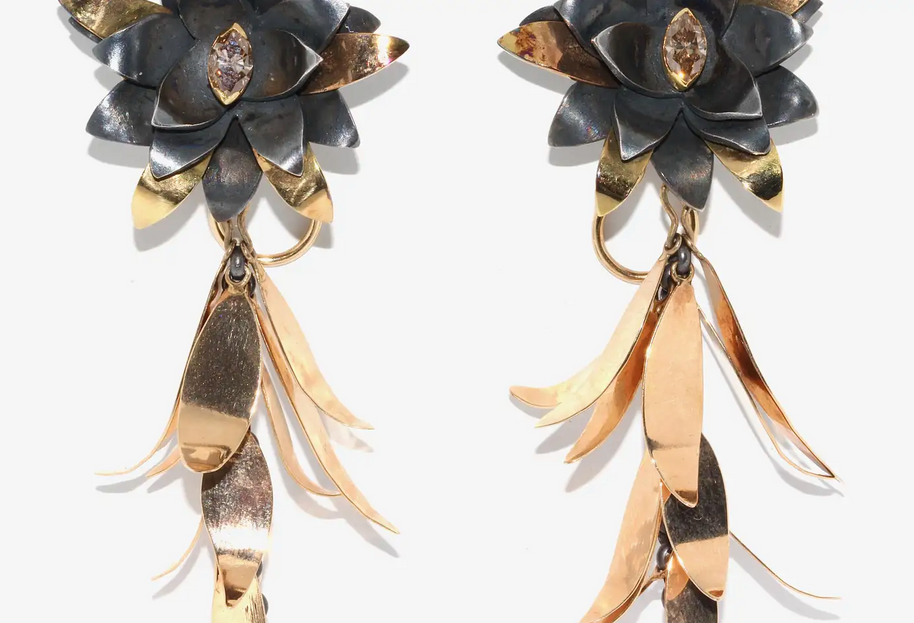 Große Designer-Ohrringe mit Diamanten aus 18 Karat Bicolor-Gold und Feinsilber