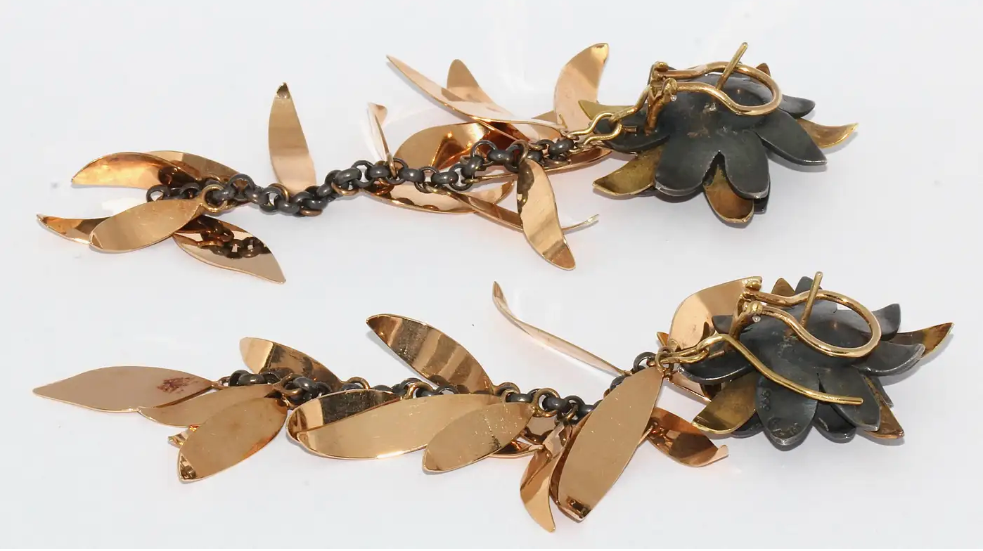 Große Designer-Ohrringe mit Diamanten aus 18 Karat Bicolor-Gold und Feinsilber