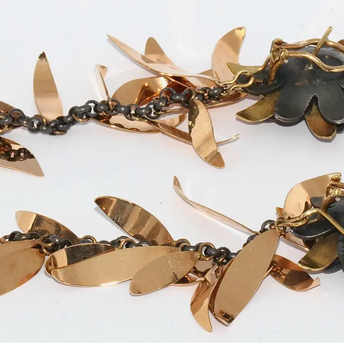 Große Designer-Ohrringe mit Diamanten aus 18 Karat Bicolor-Gold und Feinsilber