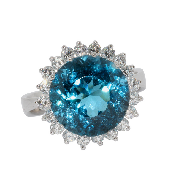 Moderner Weißgold-Ring mit großem Swiss Blue Topas und Diamanten
