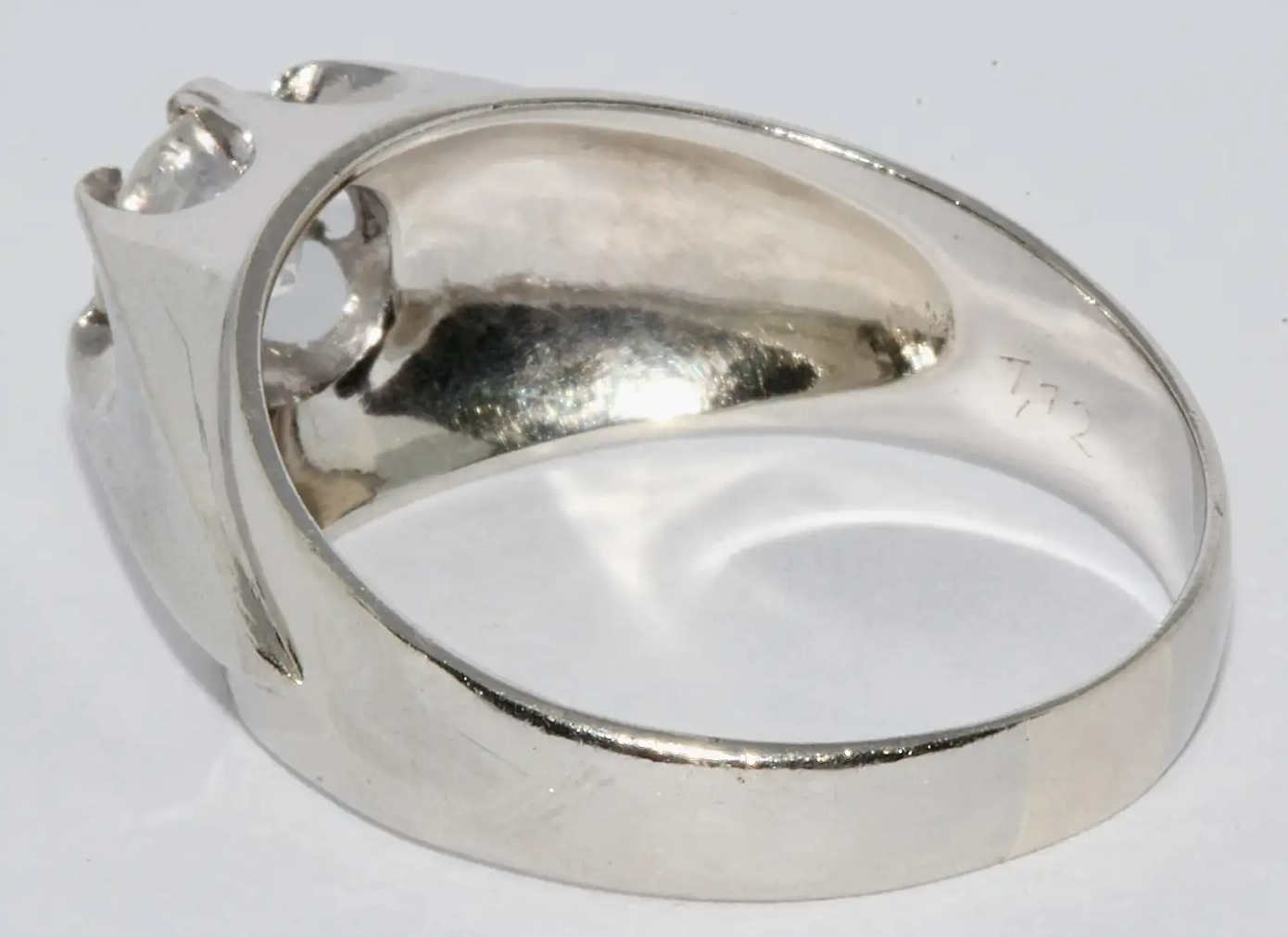 Weißgold Herren-Ring mit 1,12 Karat Solitär-Diamant, Farbe G, Reinheit SI3