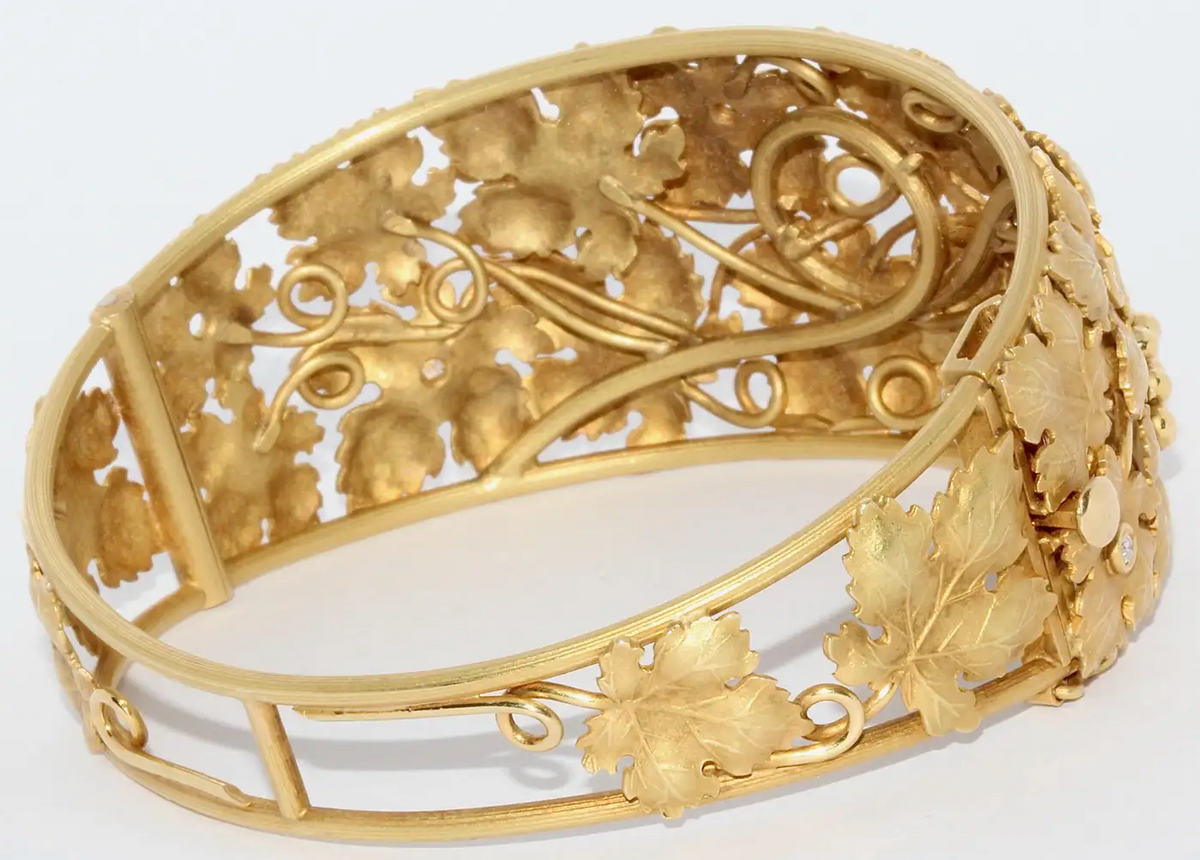 18 Karat Gold Armreif mit Diamanten, Trauben- und Weinlaubmotiv