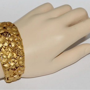 18 Karat Gold Armreif mit Diamanten, Trauben- und Weinlaubmotiv