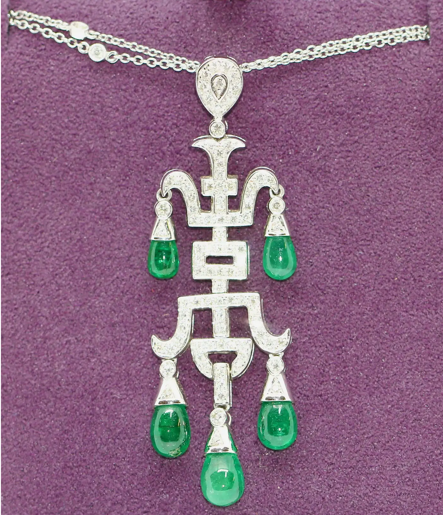 Atemberaubendes Diamant-Smaragd-Collier, Anhänger in 18 Karat Weißgold