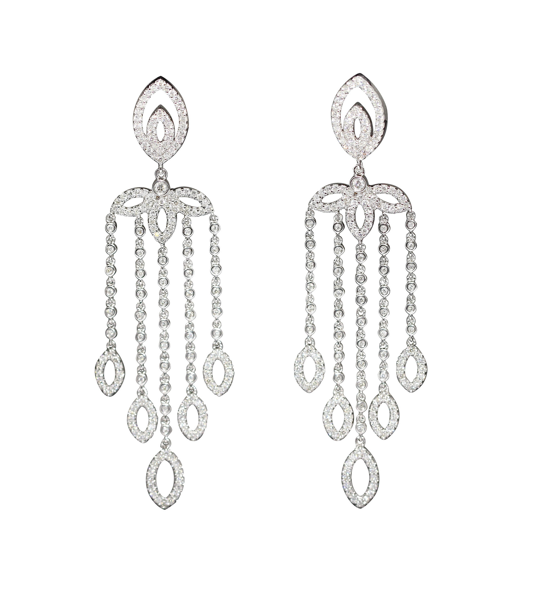 Elegante Diamant-Ohrringe in 18 Karat Weißgold