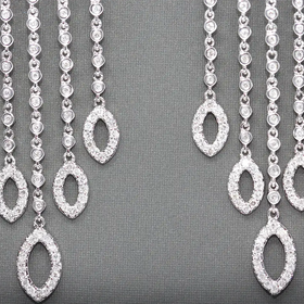 Elegante Diamant-Ohrringe in 18 Karat Weißgold