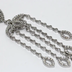 Elegante Diamant-Ohrringe in 18 Karat Weißgold