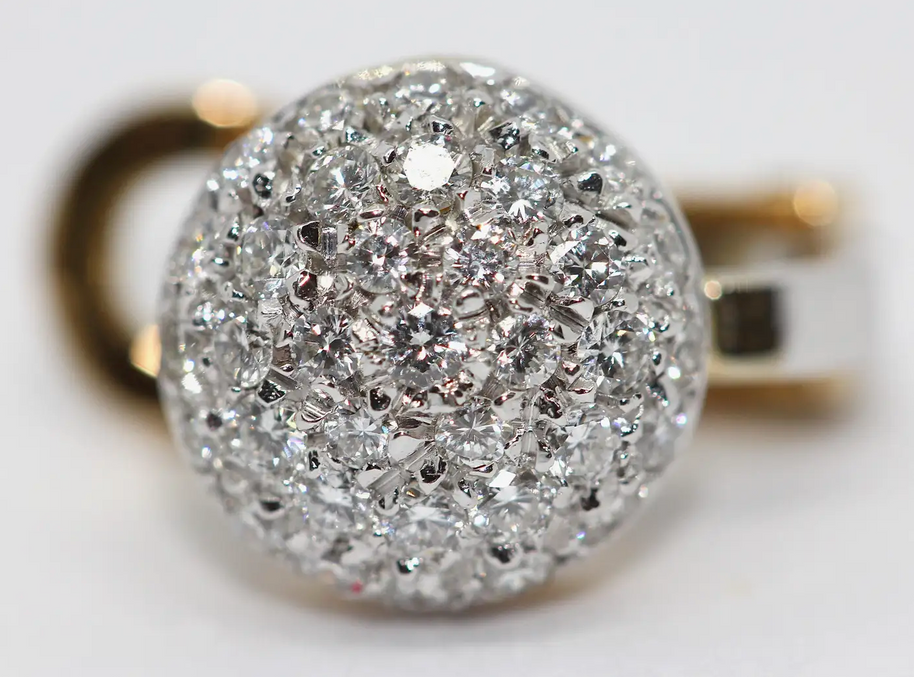 Wempe Ohrstecker aus 18 Karat Weiß- und Gelbgold mit Diamanten