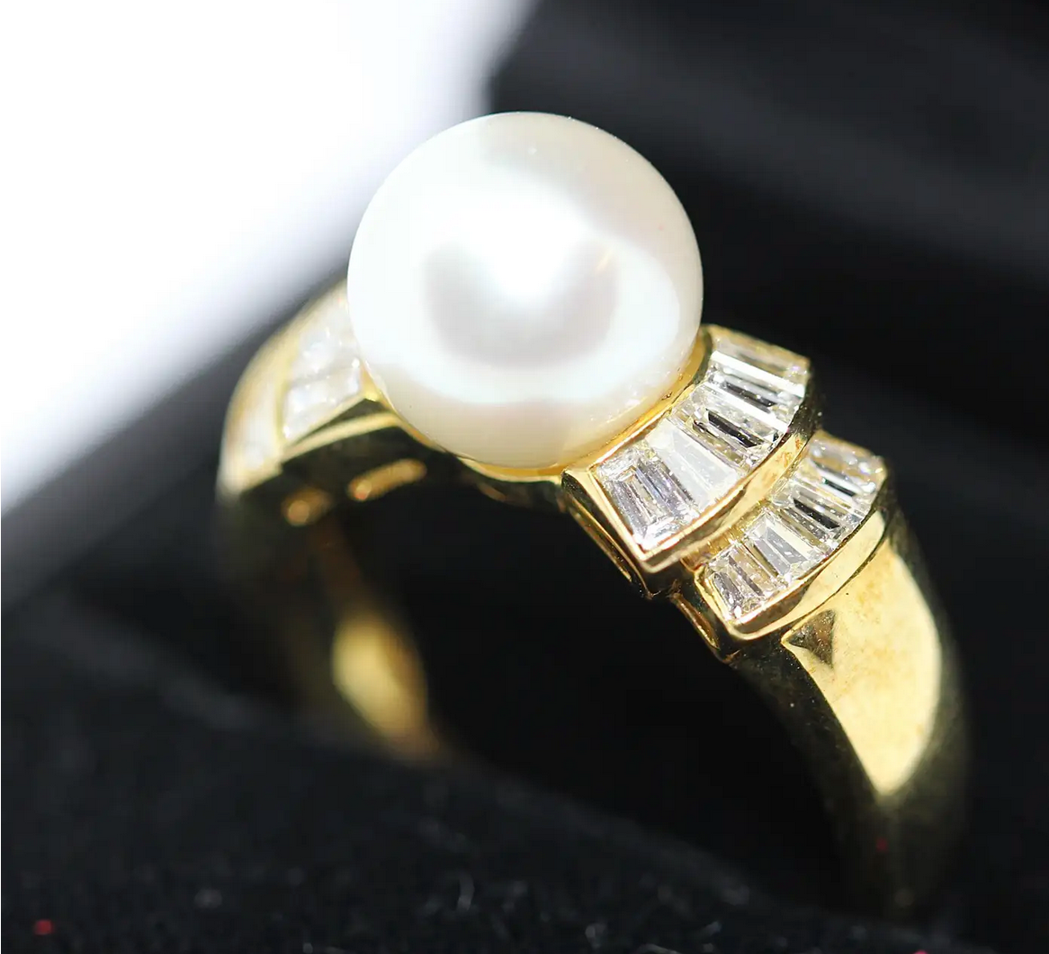 Wempe Ring aus 18 Karat Gelbgold mit Diamanten und Perle