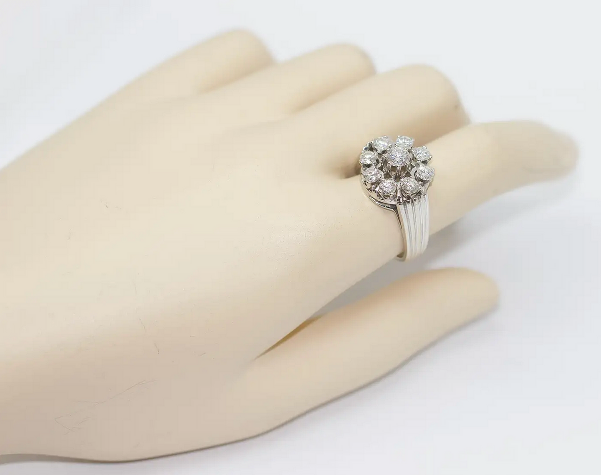 Weißgoldring mit Brillanten im Cluster-Design