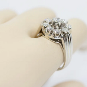 Weißgoldring mit Brillanten im Cluster-Design