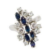 Weißgoldring mit Saphiren und Diamanten