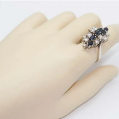 Weißgoldring mit Saphiren und Diamanten