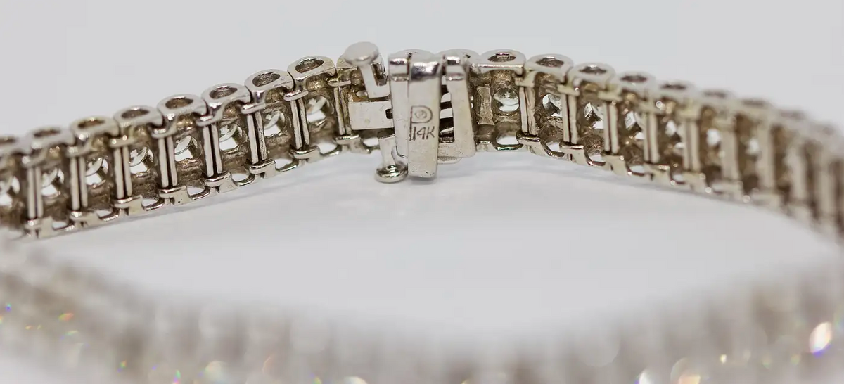 Tennisarmband Weißgold mit 52 Diamanten ca. 5,2 ct