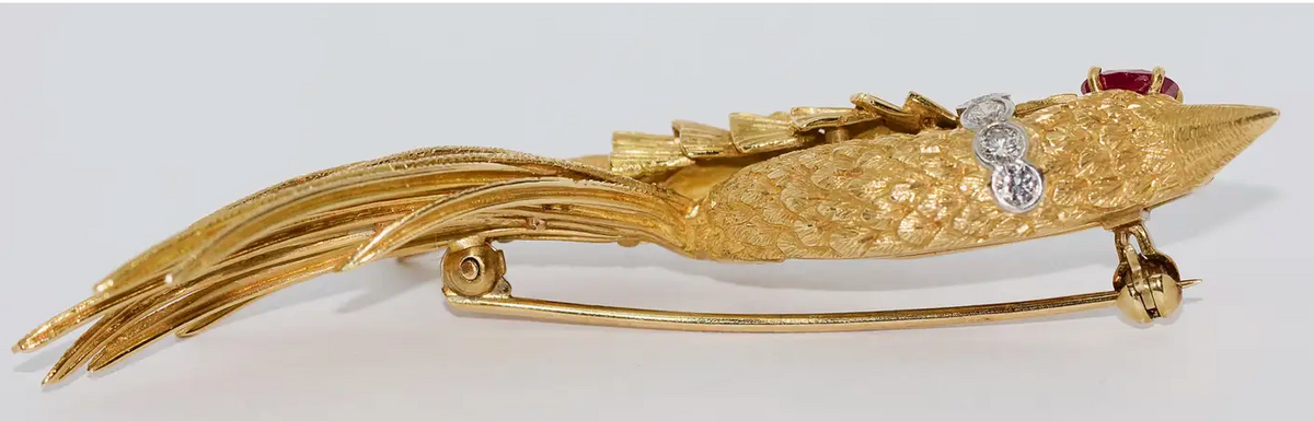 Vogel-Brosche aus 18 Karat Gold mit Rubin und Diamanten